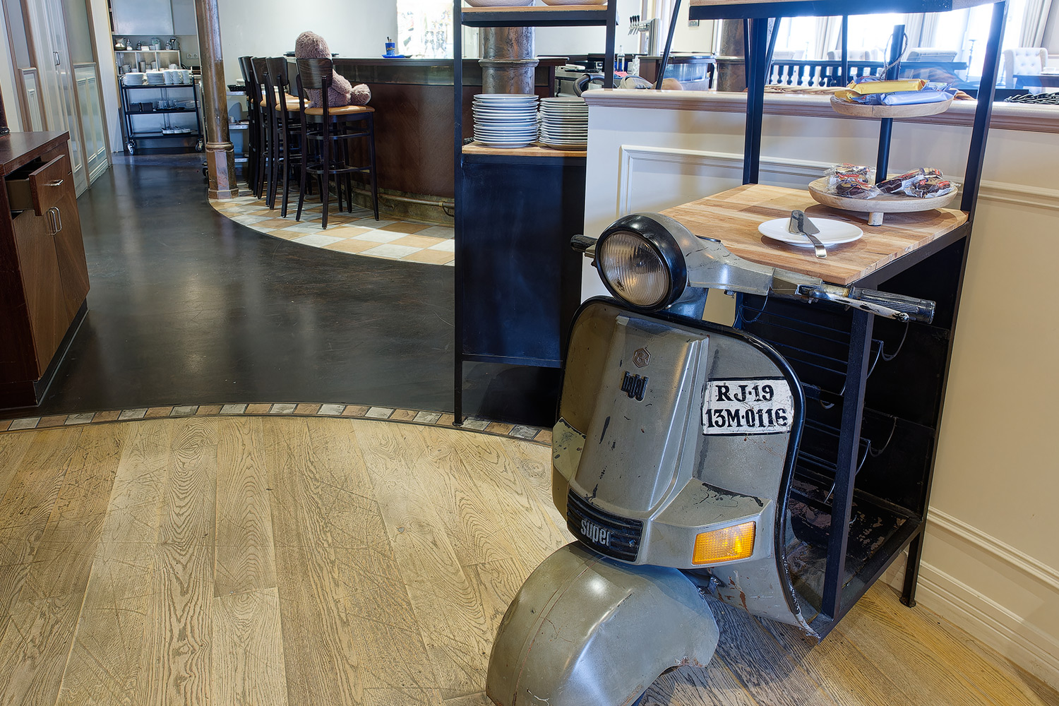 Heller Frühstückssaal im Hotel von Euch in Meppen mit angenehmer Atmosphäre